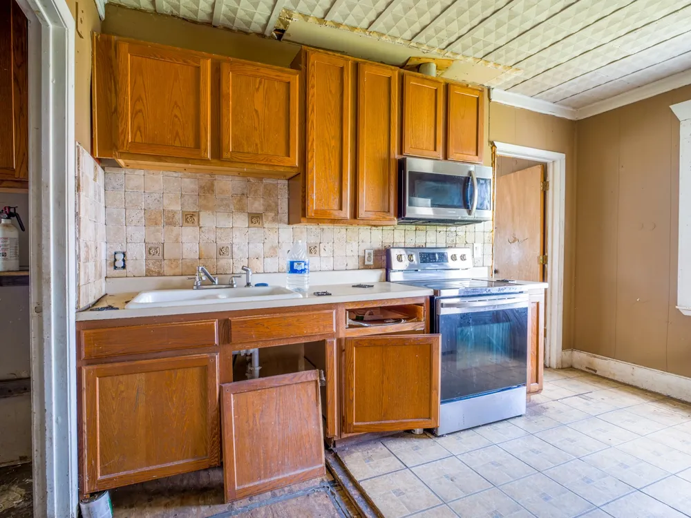 1004 Avon Avenue Llano, TX 78643