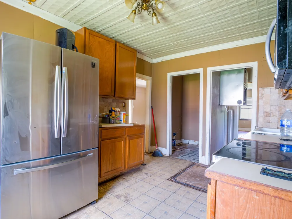 1004 Avon Avenue Llano, TX 78643