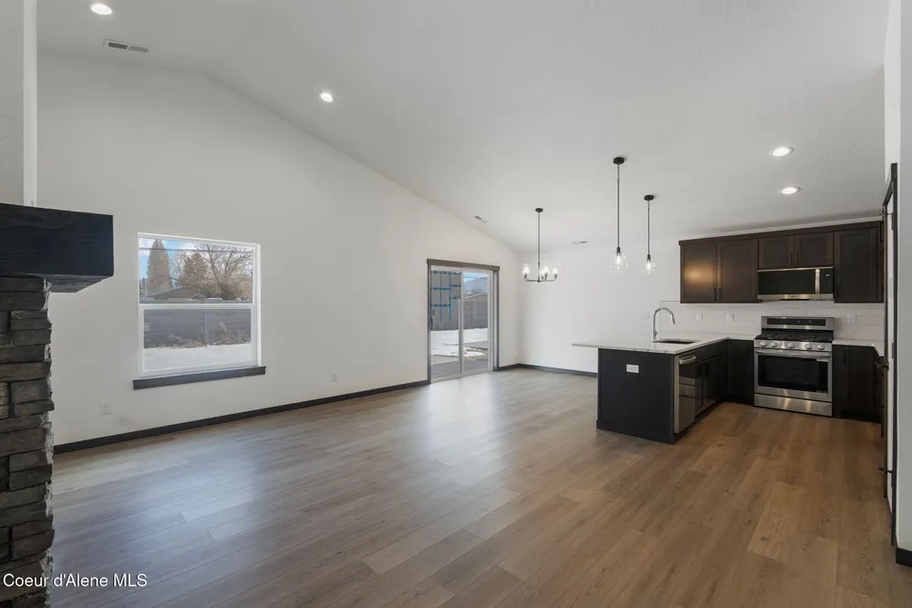 2238 Maverick Court Sandpoint, ID 83864