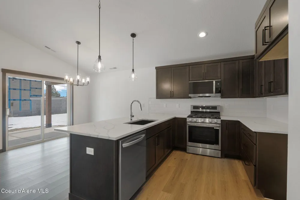 2238 Maverick Court Sandpoint, ID 83864