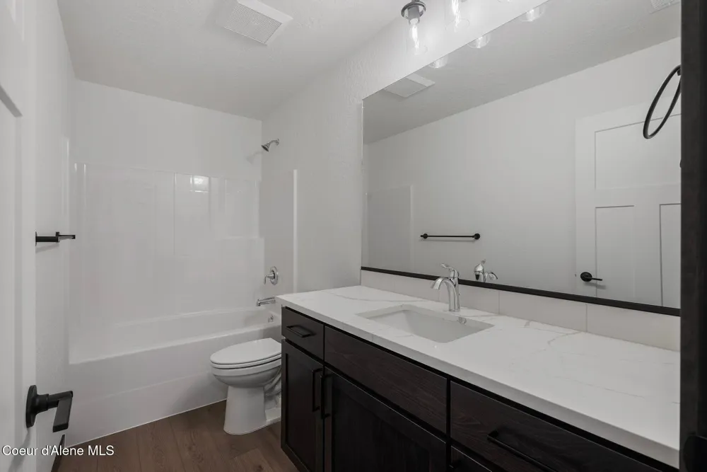 2238 Maverick Court Sandpoint, ID 83864