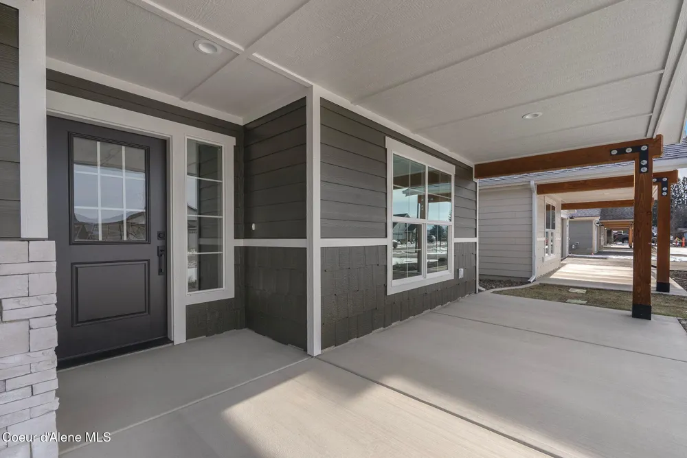 2238 Maverick Court Sandpoint, ID 83864