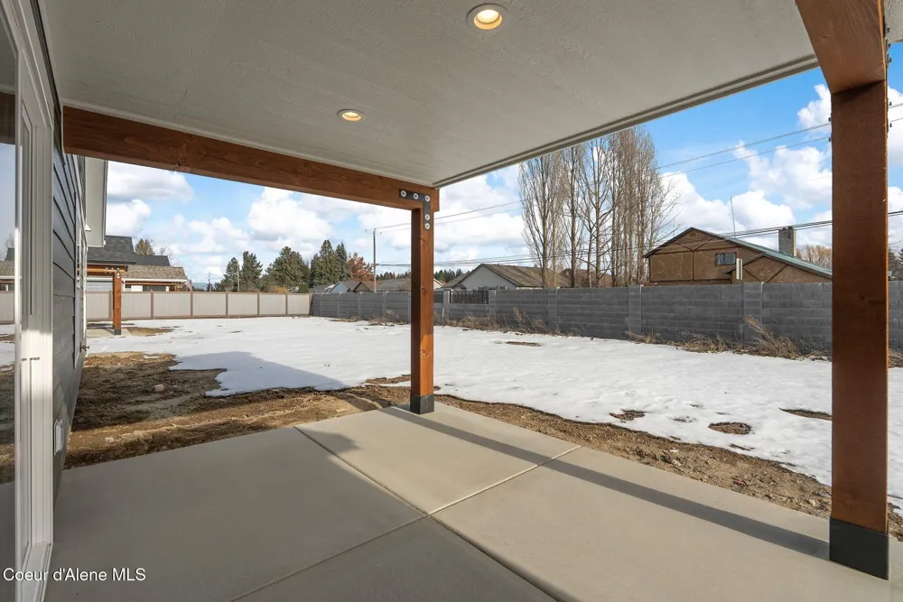2238 Maverick Court Sandpoint, ID 83864