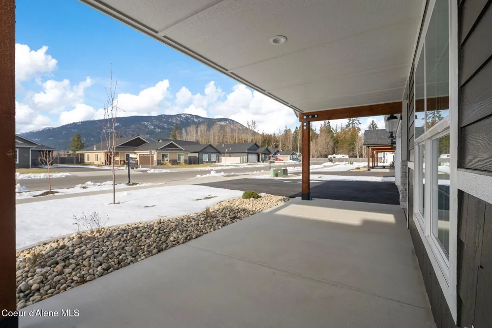 2238 Maverick Court Sandpoint, ID 83864