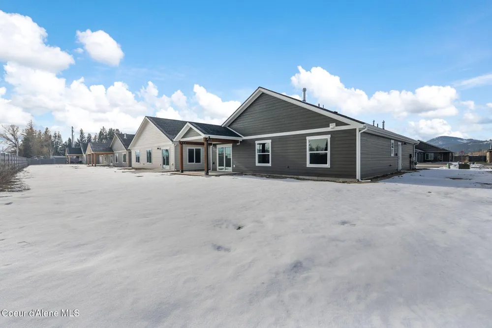 2238 Maverick Court Sandpoint, ID 83864