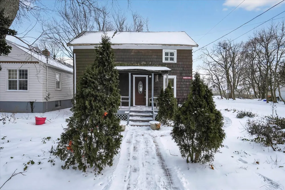 239 S Francis Avenue