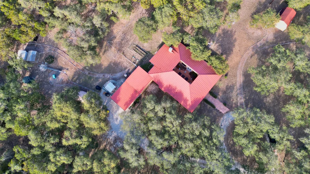 450 Windmill Oaks Drive Wimberley, TX 78676