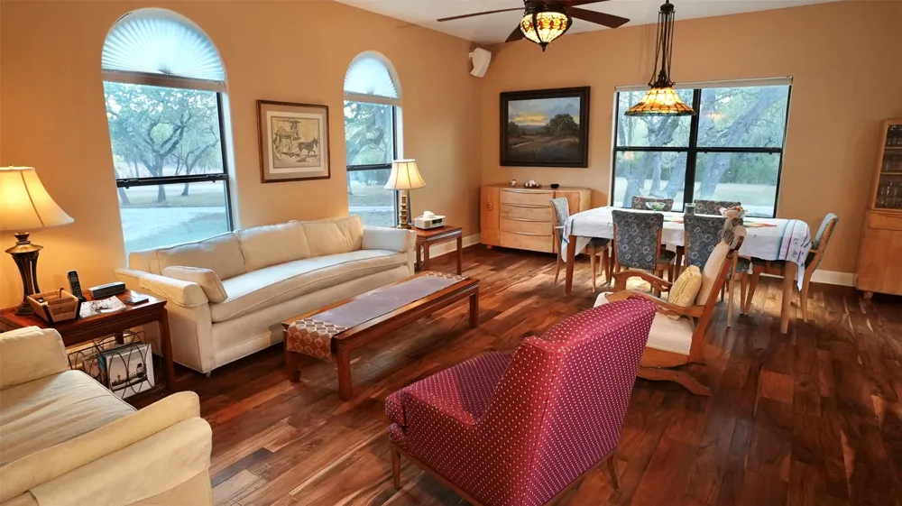 450 Windmill Oaks Drive Wimberley, TX 78676