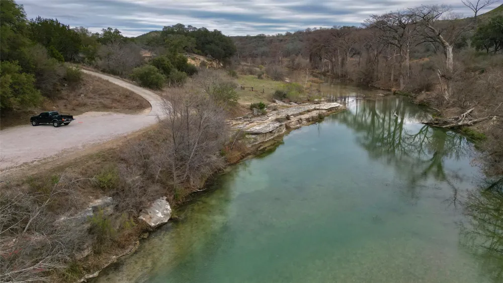 450 Windmill Oaks Drive Wimberley, TX 78676