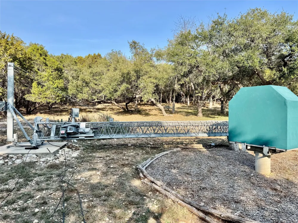 450 Windmill Oaks Drive Wimberley, TX 78676
