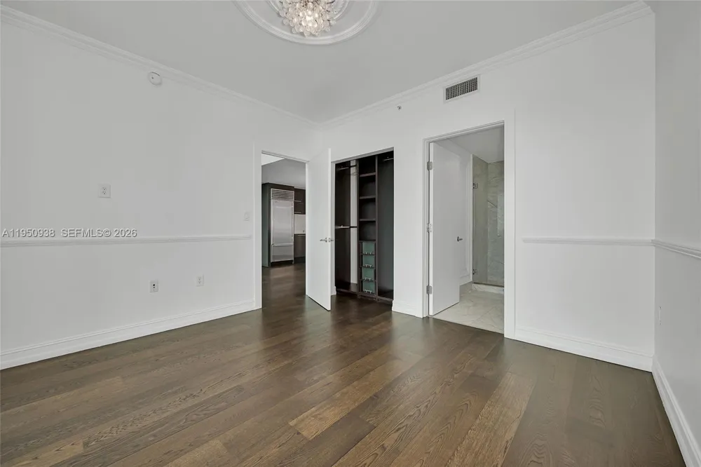 900 BISCAYNE BLVD #909 Miami, FL 33132