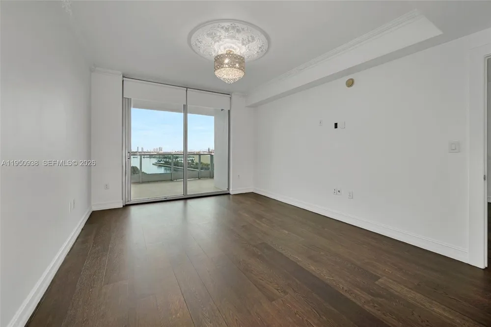 900 BISCAYNE BLVD #909 Miami, FL 33132