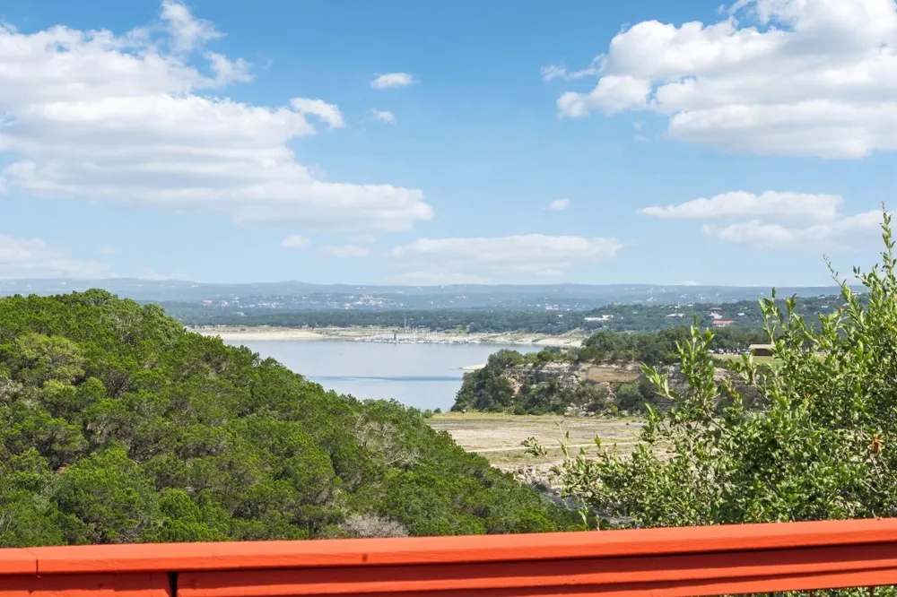 775 RAMBLEWOOD DRIVE Canyon Lake, TX 78133