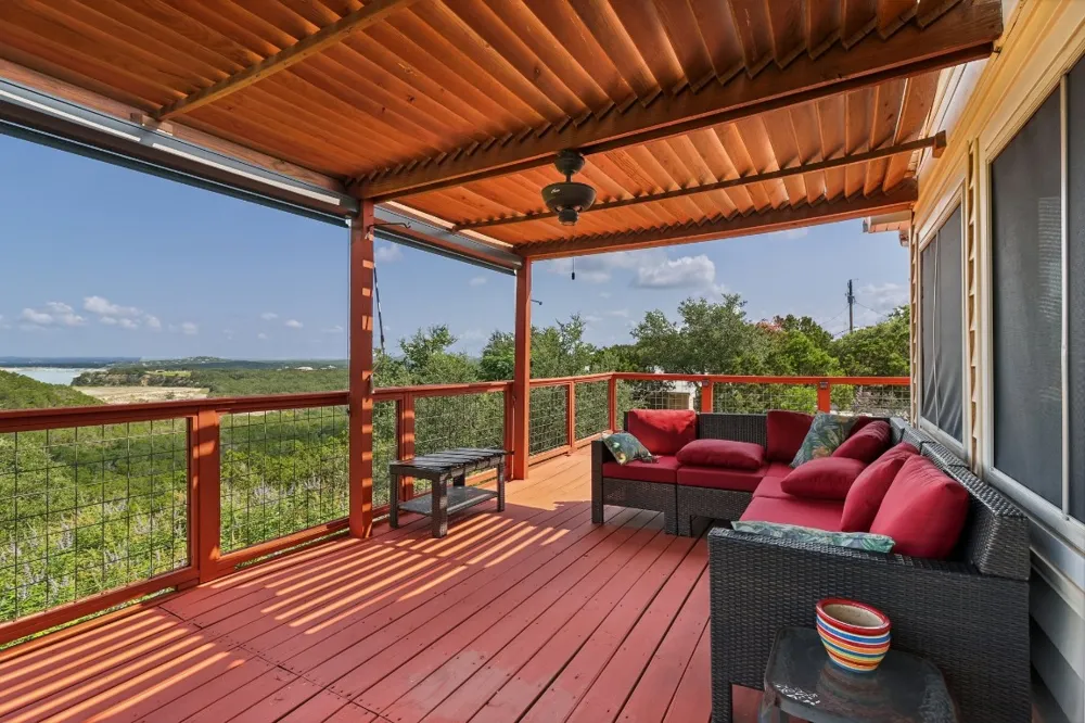 775 RAMBLEWOOD DRIVE Canyon Lake, TX 78133