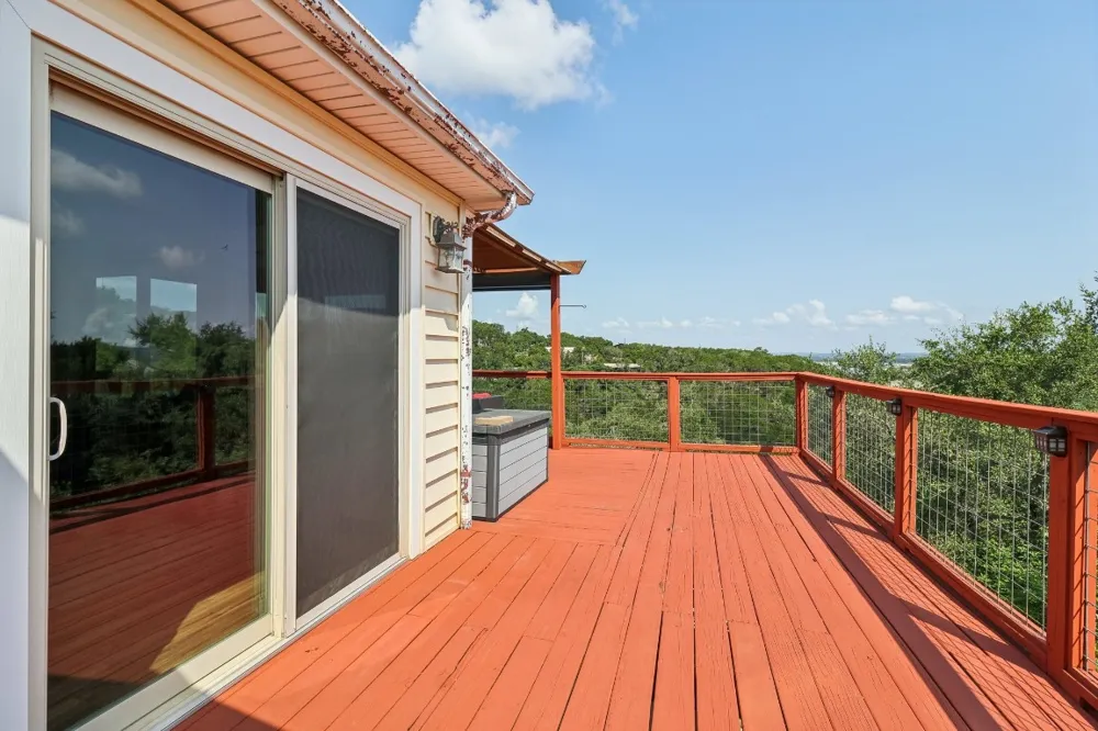 775 RAMBLEWOOD DRIVE Canyon Lake, TX 78133