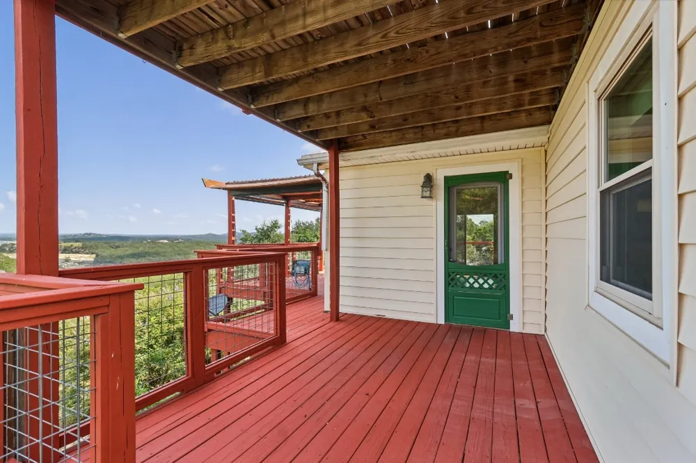 775 RAMBLEWOOD DRIVE Canyon Lake, TX 78133