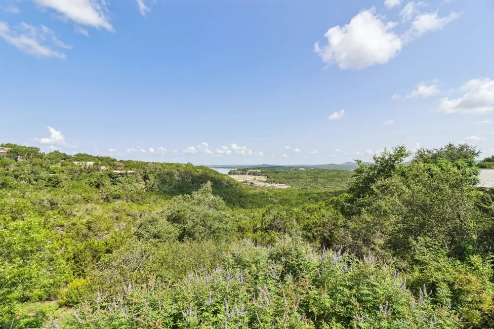 775 RAMBLEWOOD DRIVE Canyon Lake, TX 78133
