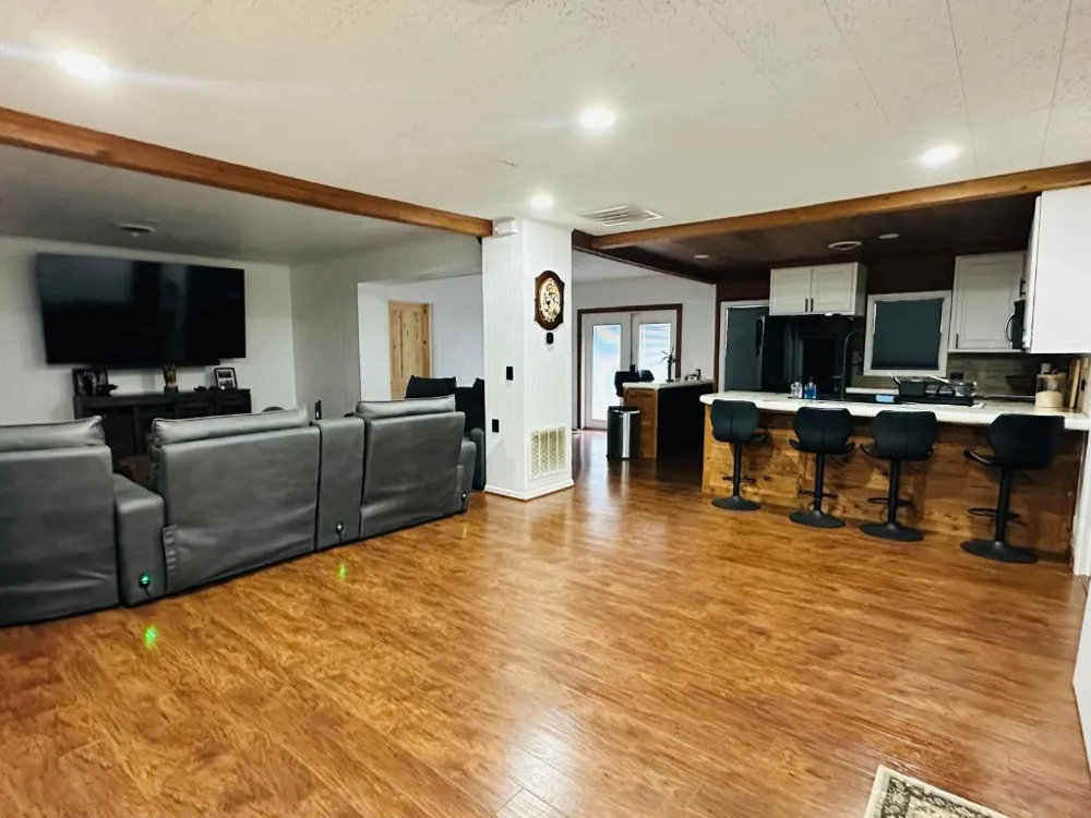 1696 E Fm 884 Yorktown, TX 78164