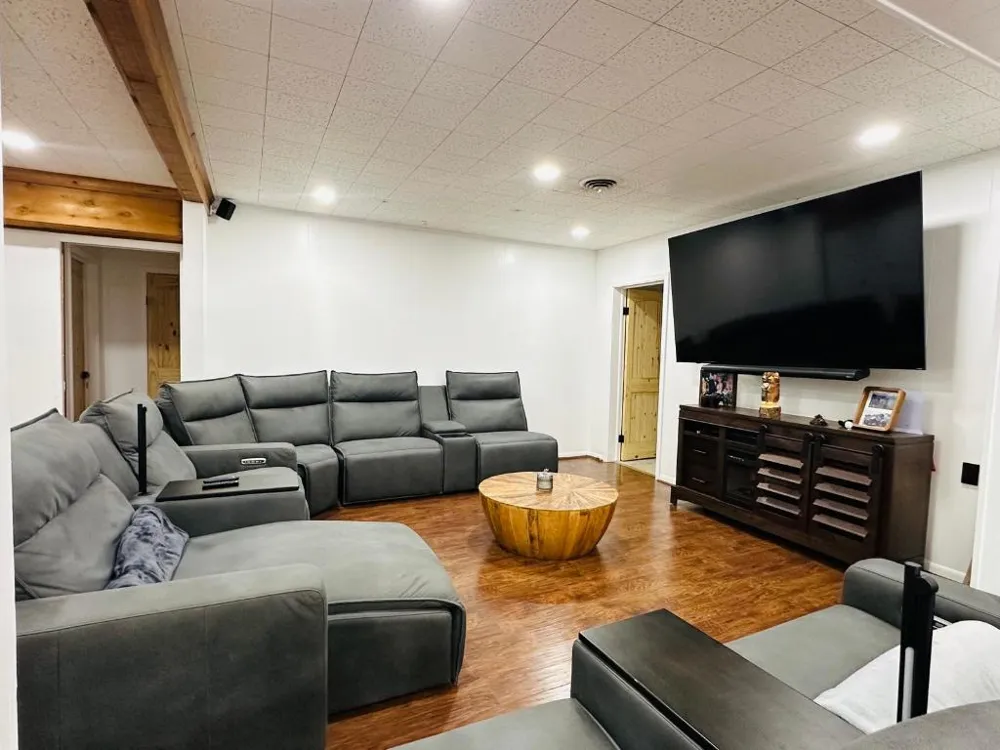 1696 E Fm 884 Yorktown, TX 78164
