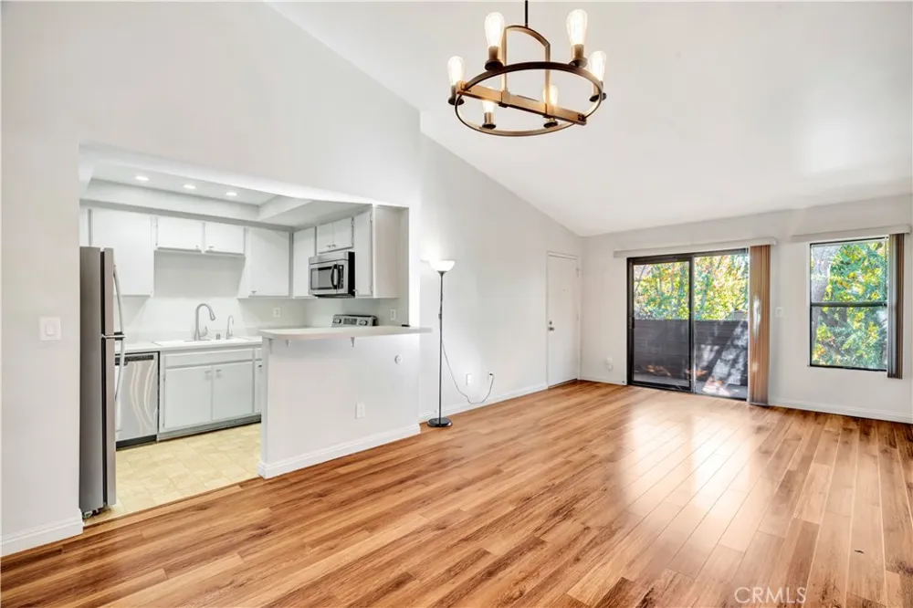 7308 Corbin Avenue #G