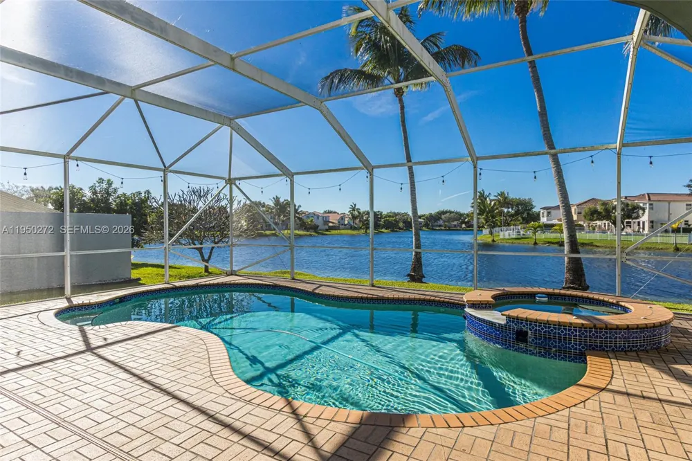 15842 NW 10th St Pembroke Pines, FL 33028