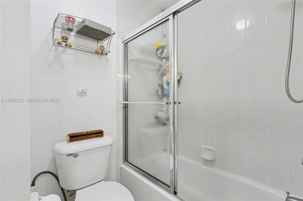 15842 NW 10th St Pembroke Pines, FL 33028