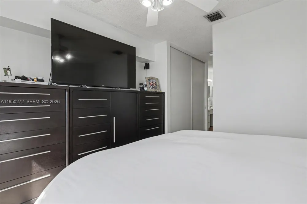 15842 NW 10th St Pembroke Pines, FL 33028