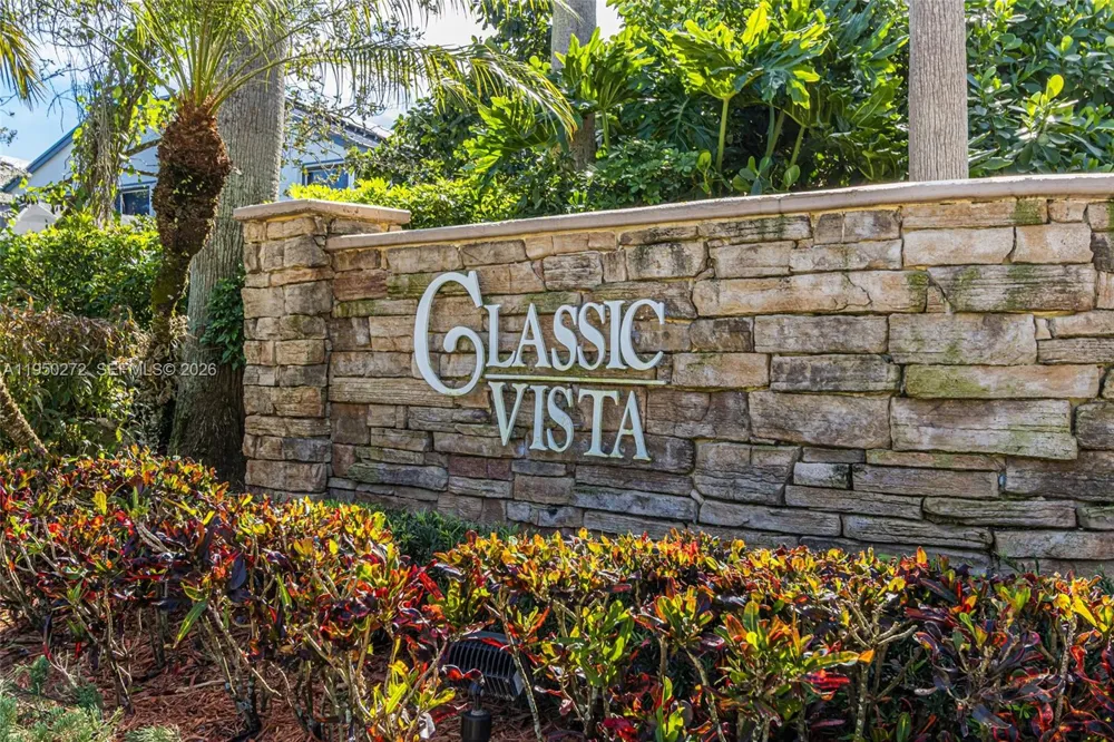 15842 NW 10th St Pembroke Pines, FL 33028