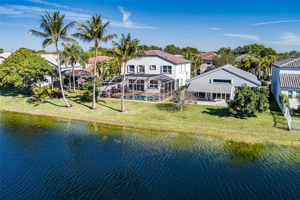 15842 NW 10th St Pembroke Pines, FL 33028