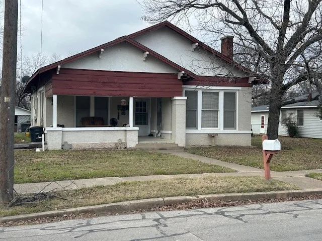 1313 Robinson Street