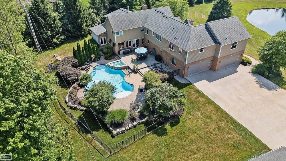 62650 Mound Road Washington Township, MI 48094