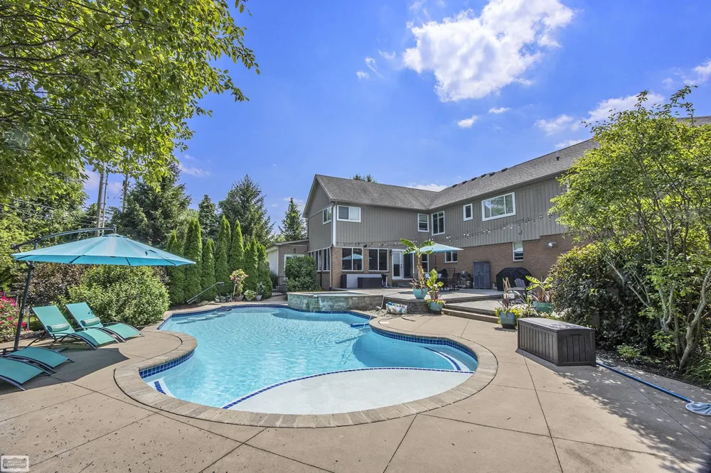 62650 Mound Road Washington Township, MI 48094
