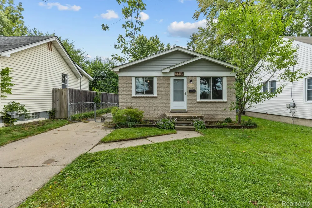 2318 MCDOWELL STREET