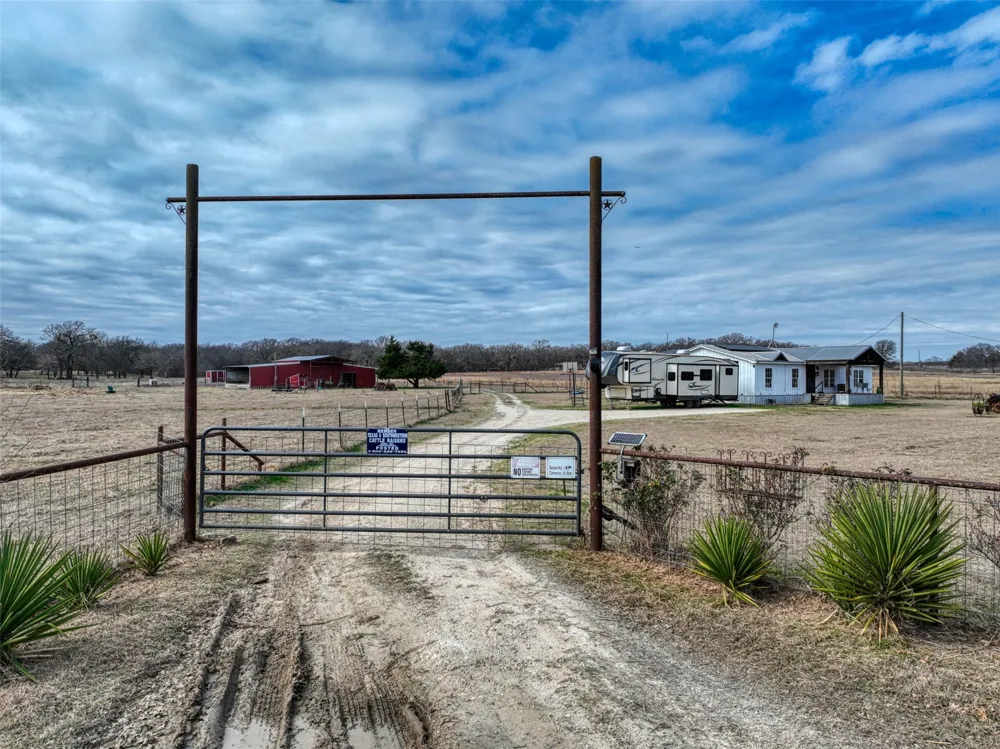 408 HCR 1414 Blum, TX 76627