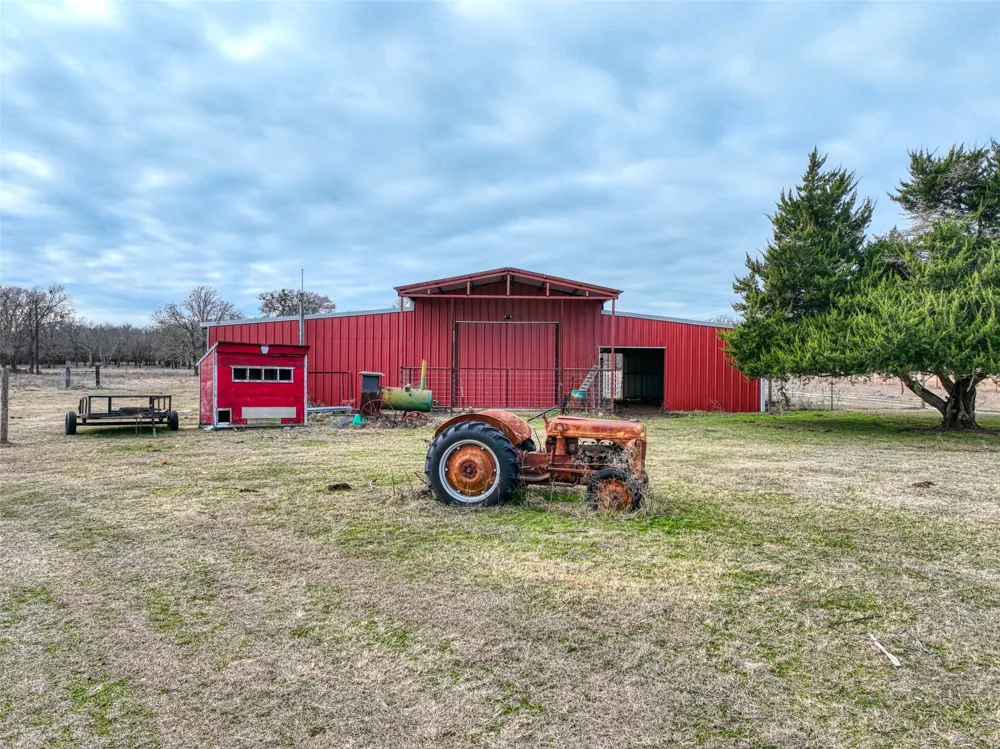 408 HCR 1414 Blum, TX 76627