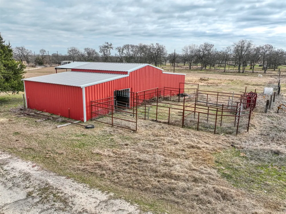 408 HCR 1414 Blum, TX 76627