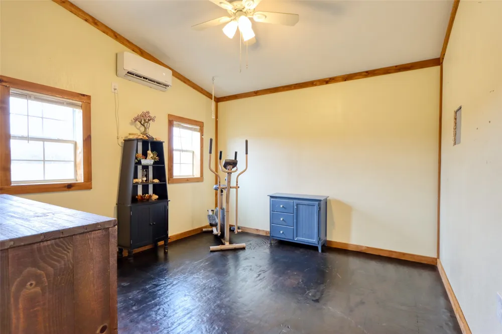 408 HCR 1414 Blum, TX 76627