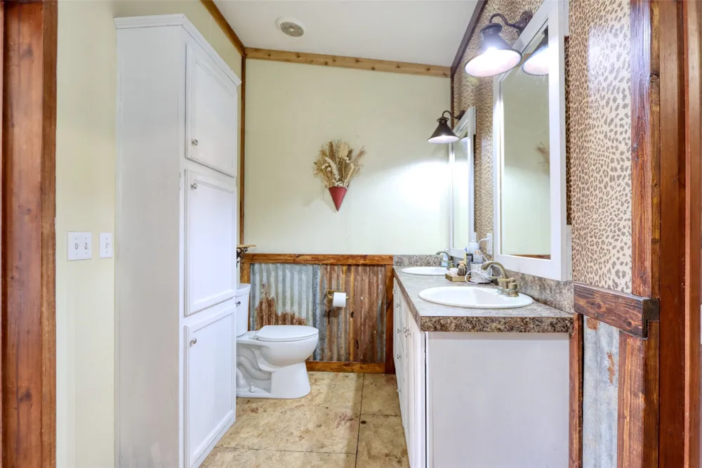 408 HCR 1414 Blum, TX 76627