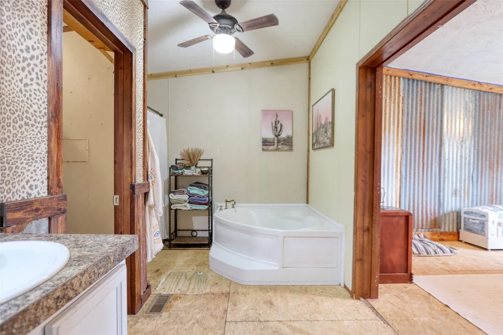 408 HCR 1414 Blum, TX 76627
