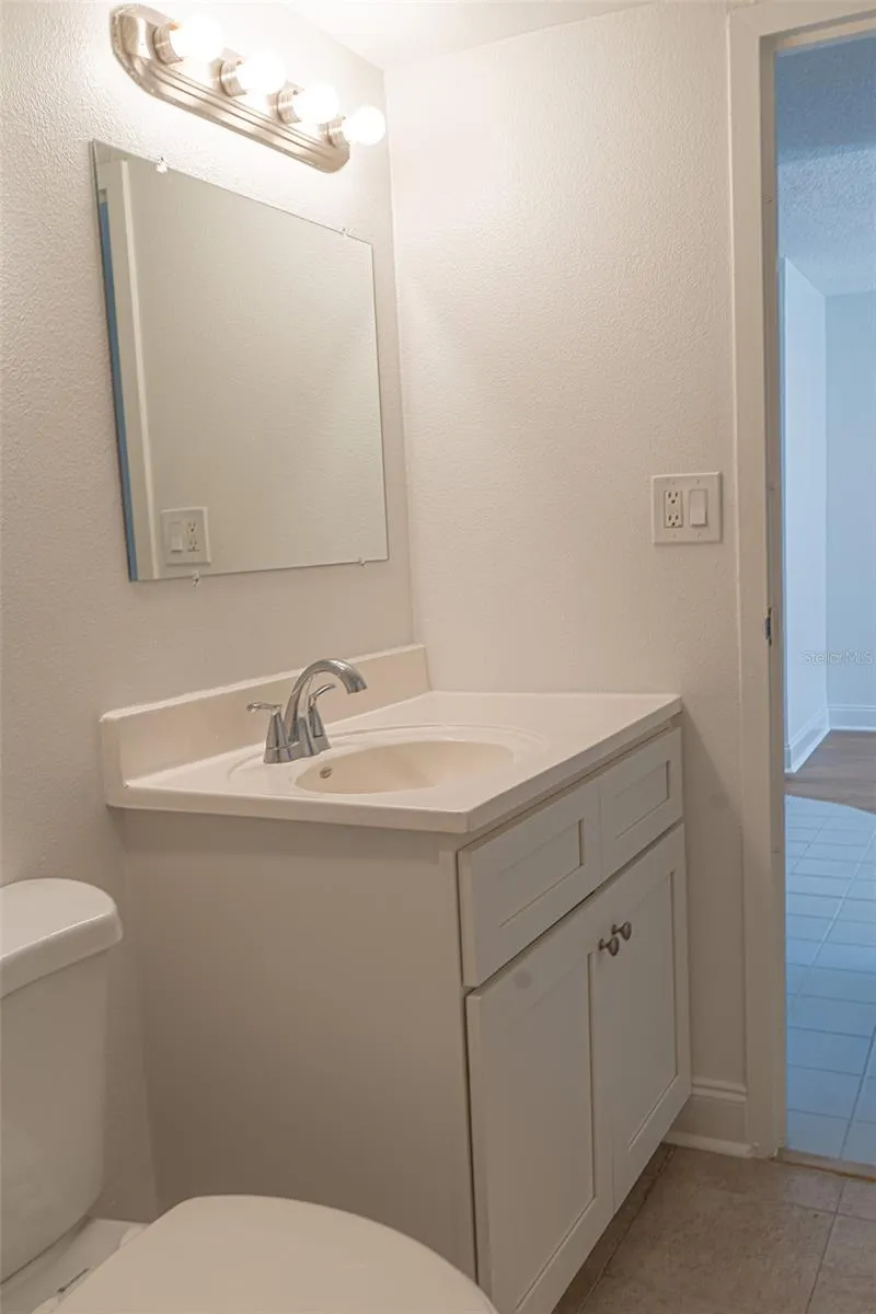 363 S MCMULLEN BOOTH ROAD #107 Clearwater, FL 33759