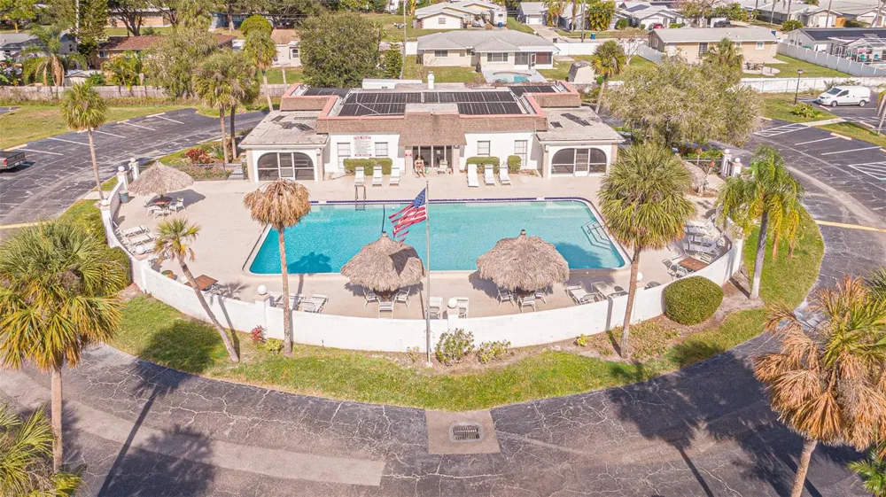 363 S MCMULLEN BOOTH ROAD #107 Clearwater, FL 33759