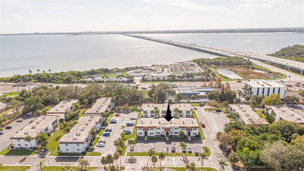 363 S MCMULLEN BOOTH ROAD #107 Clearwater, FL 33759