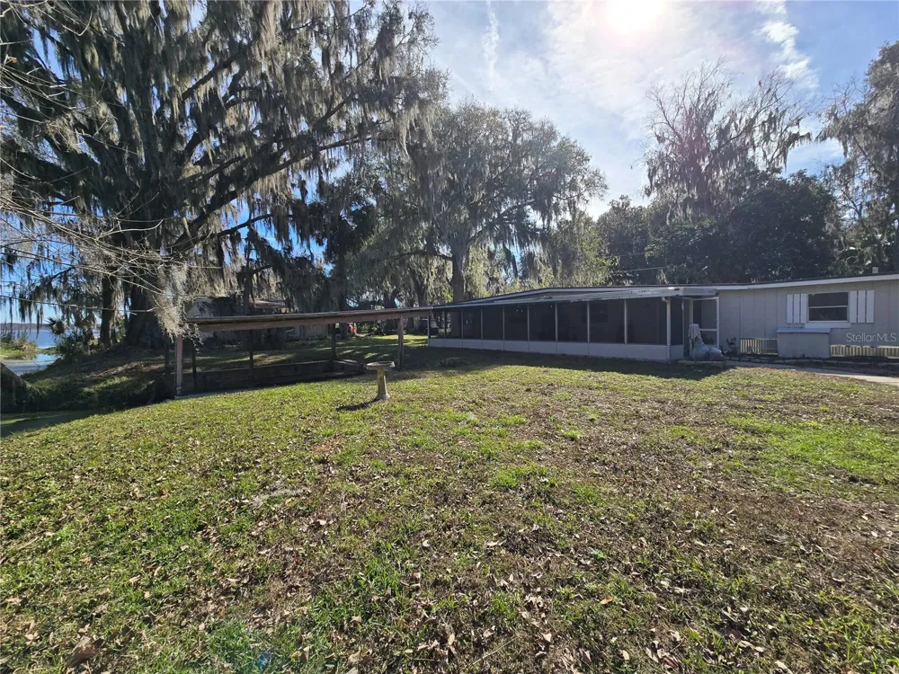 2346 CR 401 Lake Panasoffkee, FL 33538