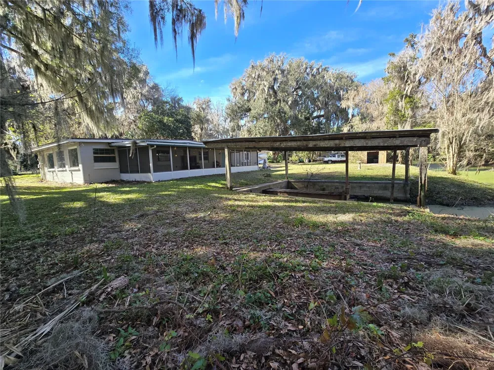2346 CR 401 Lake Panasoffkee, FL 33538