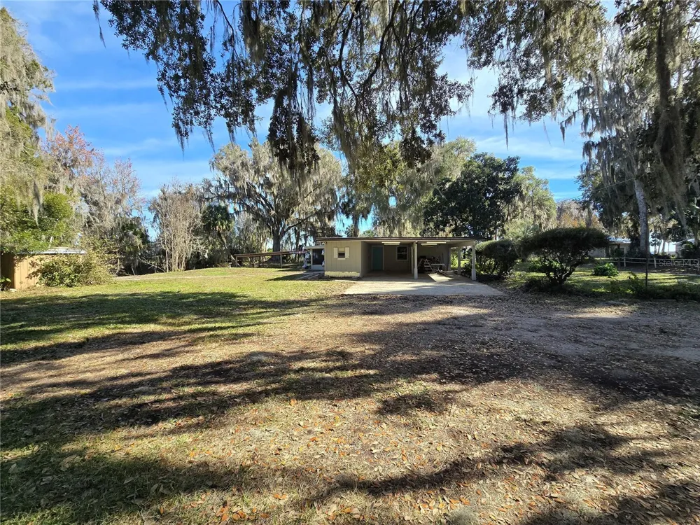 2346 CR 401 Lake Panasoffkee, FL 33538