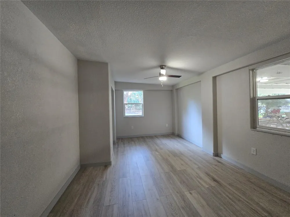2346 CR 401 Lake Panasoffkee, FL 33538