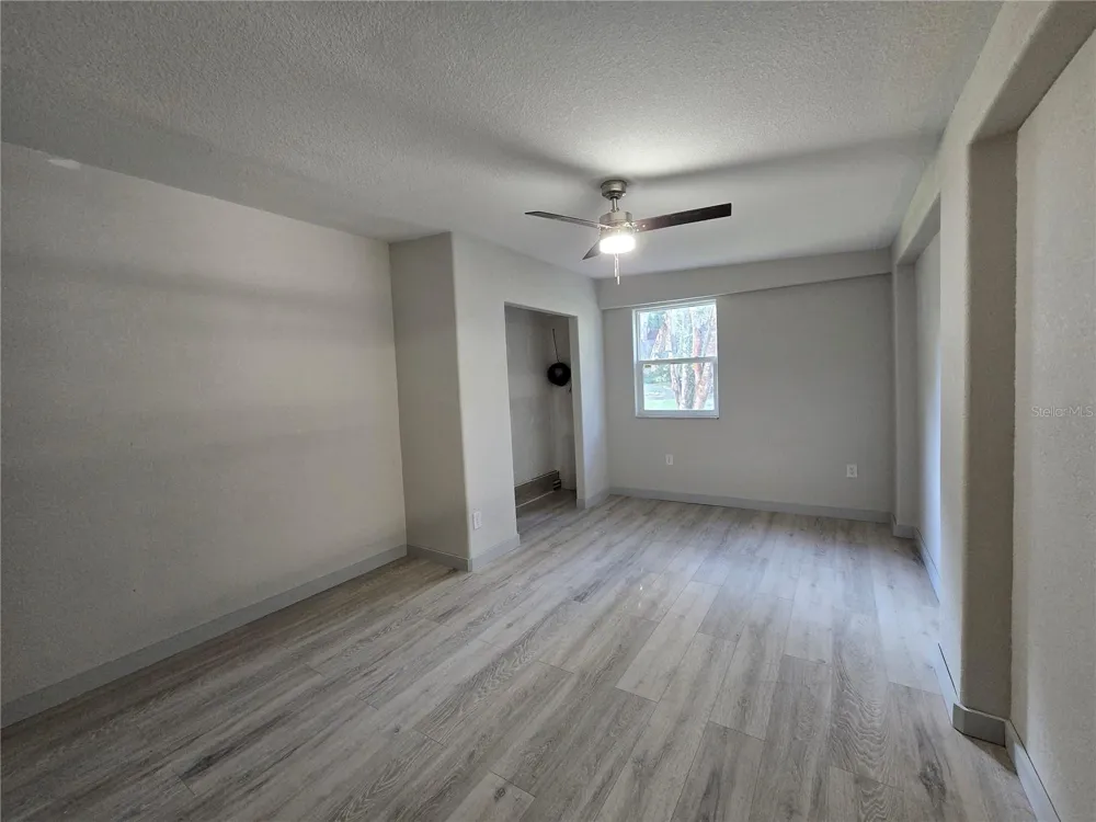 2346 CR 401 Lake Panasoffkee, FL 33538