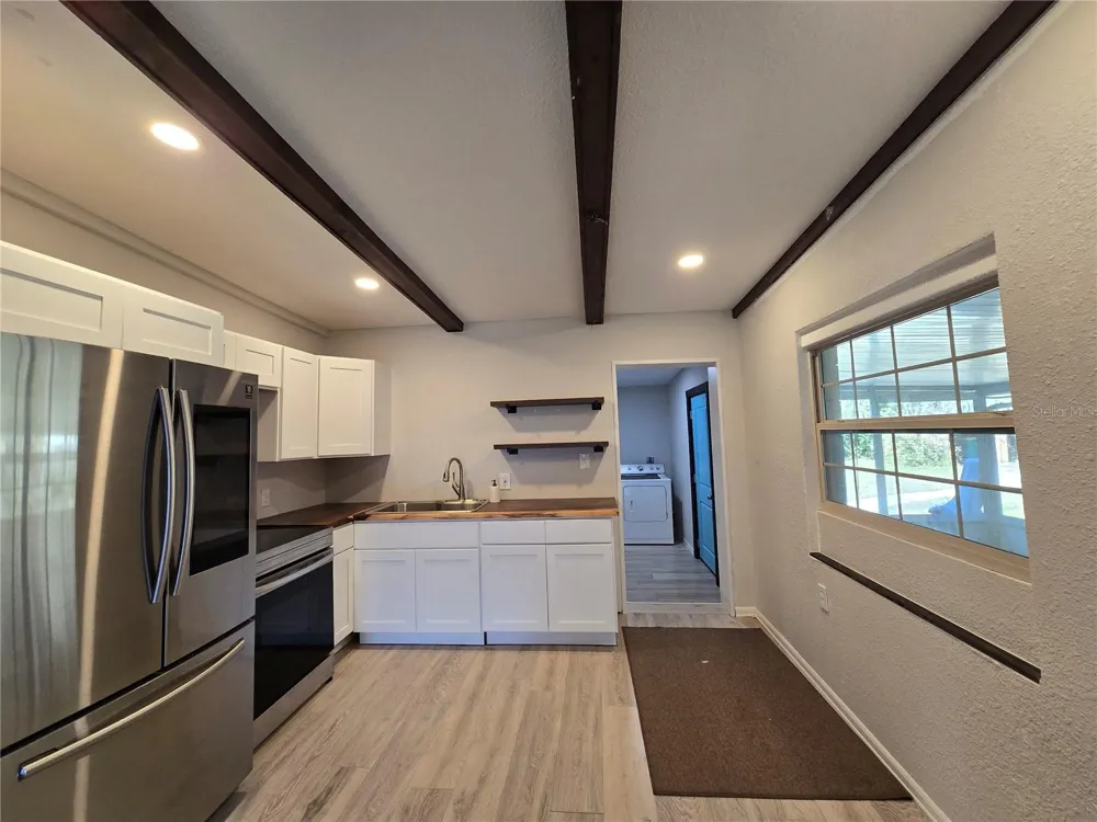 2346 CR 401 Lake Panasoffkee, FL 33538