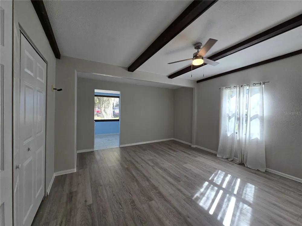 2346 CR 401 Lake Panasoffkee, FL 33538