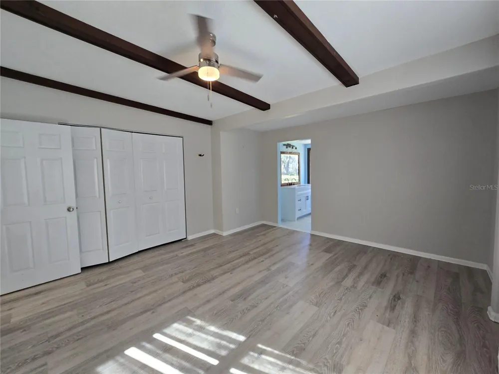 2346 CR 401 Lake Panasoffkee, FL 33538